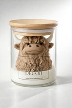 Lade das Bild in den Galerie-Viewer, Highland Cow in a Jar
