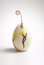 Lade das Bild in den Galerie-Viewer, Flower Egg Candle
