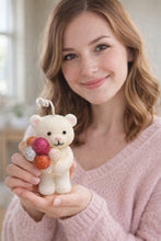 Charger l'image dans la galerie, Balloon Bear Candle
