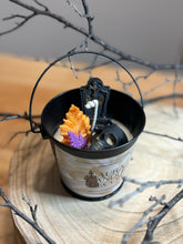 Lade das Bild in den Galerie-Viewer, Death Bucket
