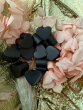Lade das Bild in den Galerie-Viewer, Hearts Wax Melts
