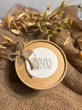 Lade das Bild in den Galerie-Viewer, Green Golden Fall Wax melts
