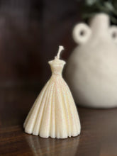 Lade das Bild in den Galerie-Viewer, Bride &amp; Groom
